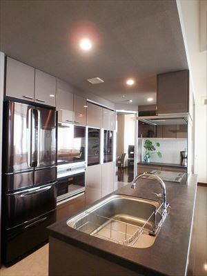 機能的で美しいオープンキッチンに 機能的で美しいオープンキッチンに